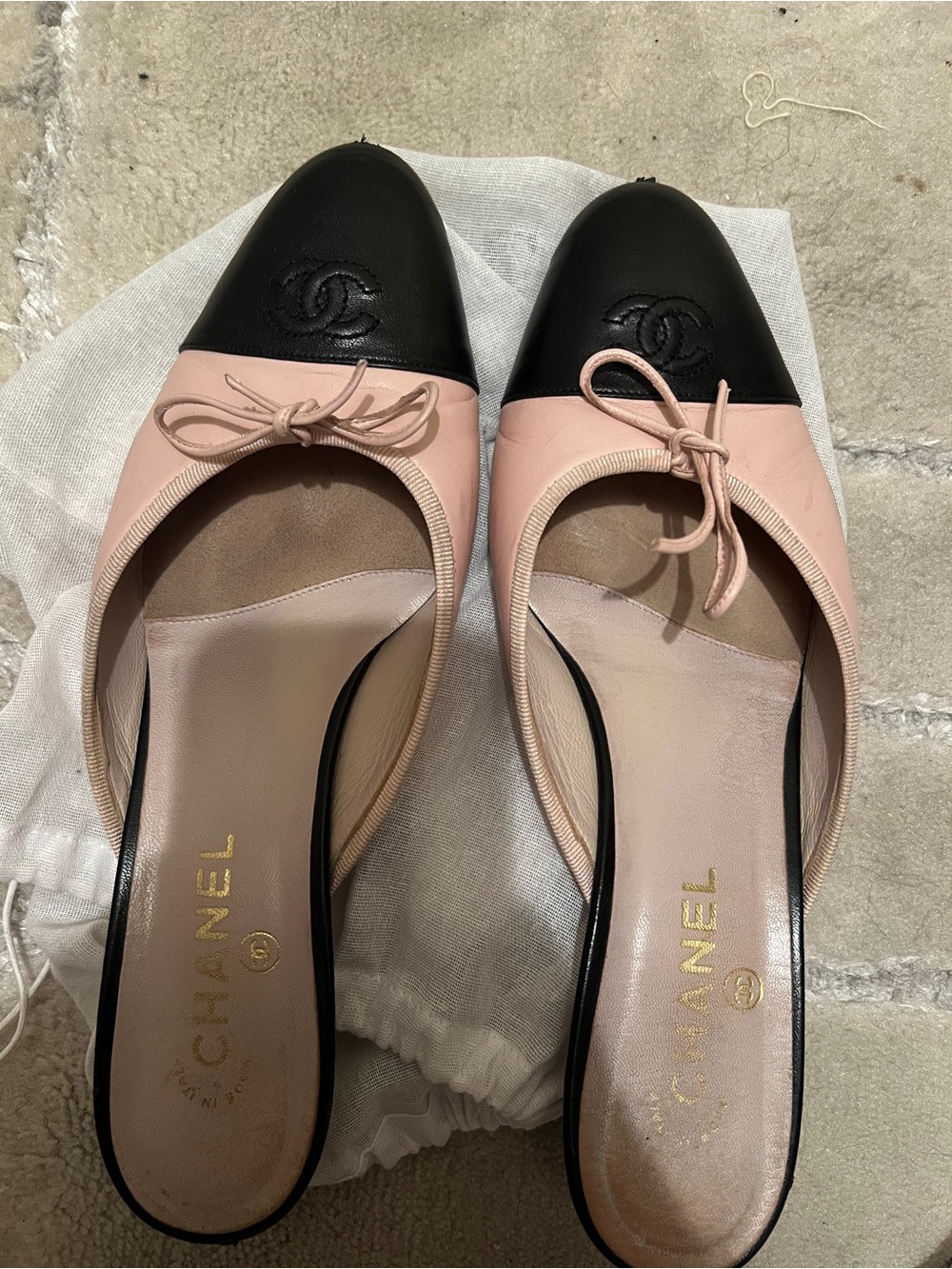 CHANEL Pink and Black Cap-Toe Mule Flats